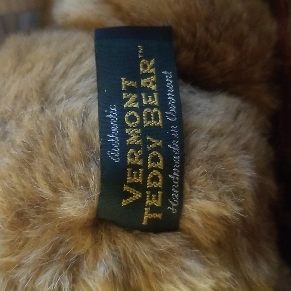 Vermont Teddy Bear - Picture 6 of 7